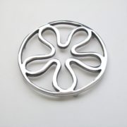 VIT348 Flower Trivet