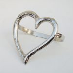 VINR1441 Heart Napkin Ring